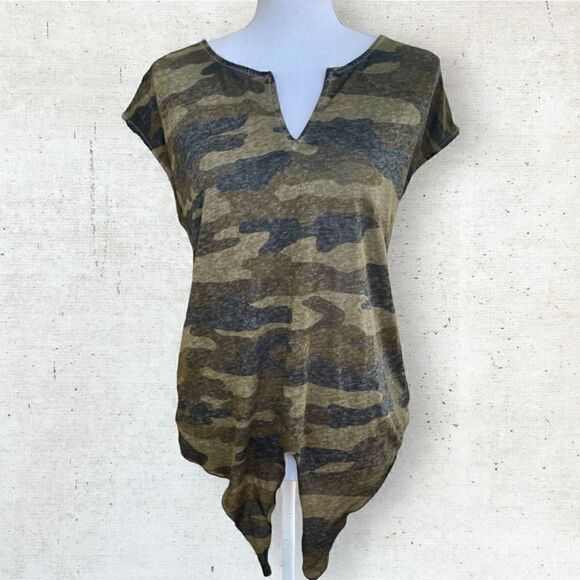 Lucky Brand Camo Tie Front Top Tee Sz S - Picture 4 of 9
